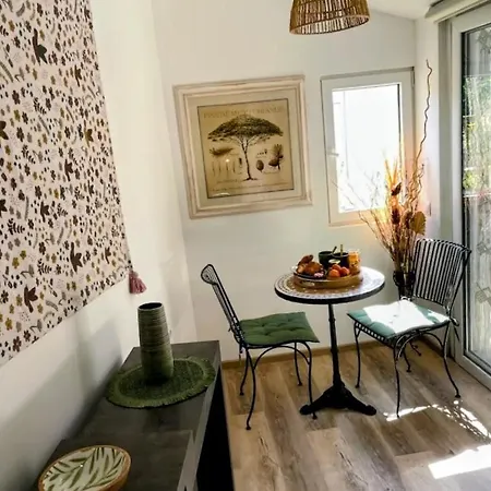 Bed & Breakfast Escapade A 2